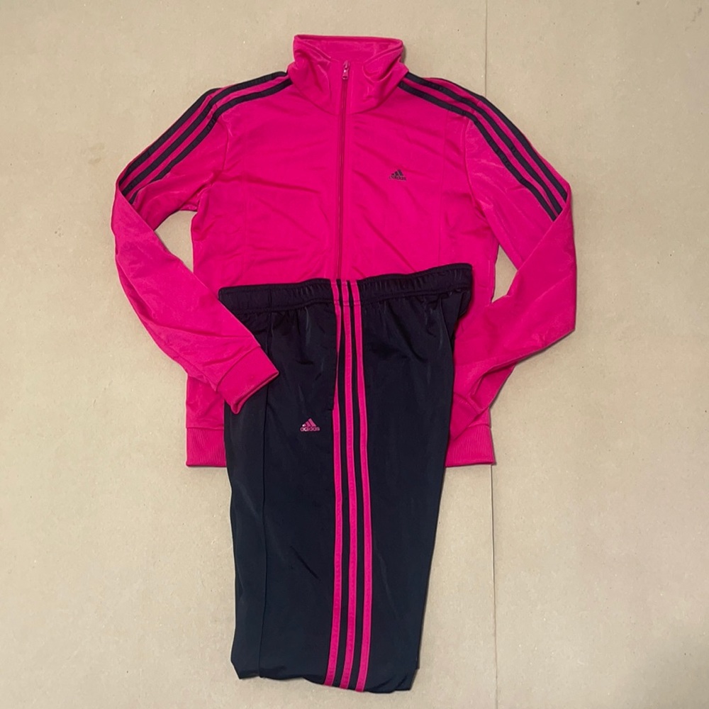 Adidas Top & Bottom Women’s Small